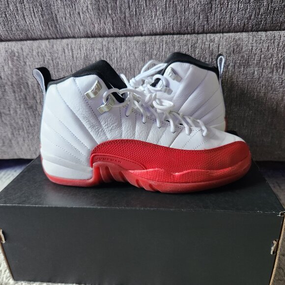 Air Jordan 12 Retro - Picture 6 of 7